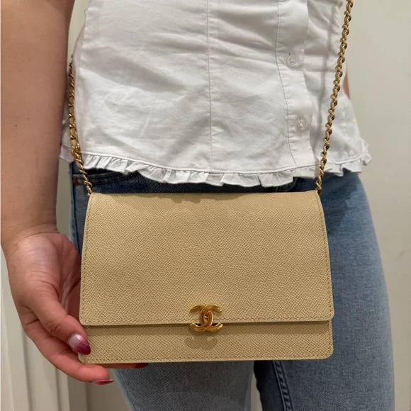 Chanel Caviar Beige small flap crossbody bag with gold chain and cc lock - Picture 13 of 13